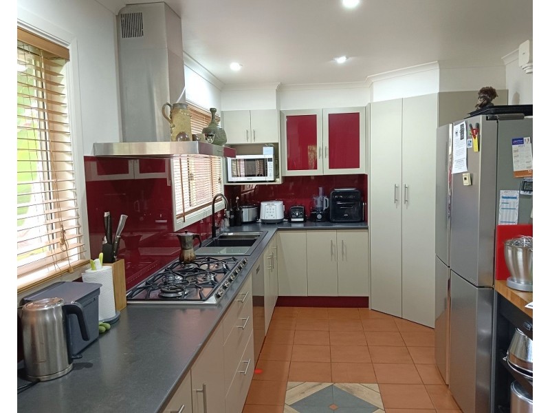 22 Aminya Street, Coochiemudlo Island QLD 4184