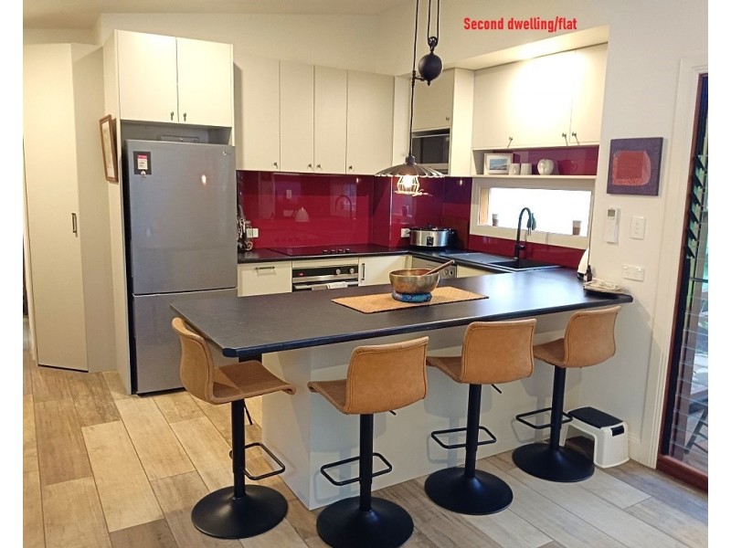 22 Aminya Street, Coochiemudlo Island QLD 4184