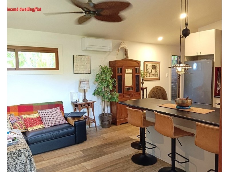 22 Aminya Street, Coochiemudlo Island QLD 4184