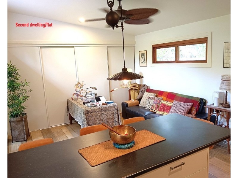 22 Aminya Street, Coochiemudlo Island QLD 4184