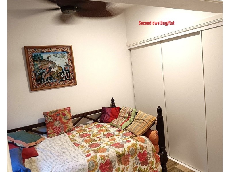 22 Aminya Street, Coochiemudlo Island QLD 4184