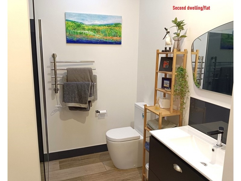 22 Aminya Street, Coochiemudlo Island QLD 4184