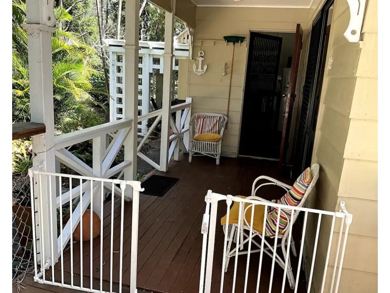 92 Elizabeth Street, Coochiemudlo Island QLD 4184