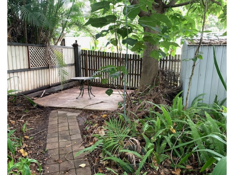 17 Merindah Street, Coochiemudlo Island QLD 4184