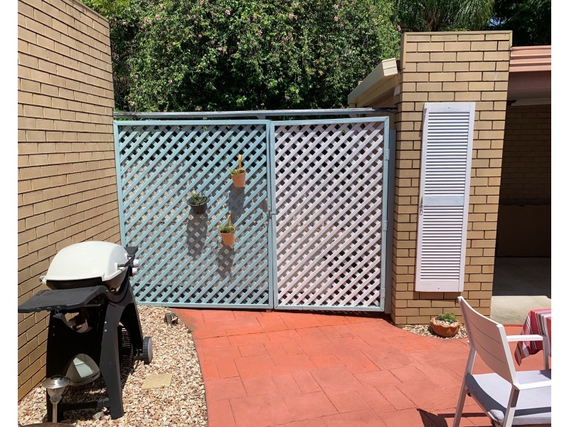 4/169 Queen Street, Cleveland QLD 4163