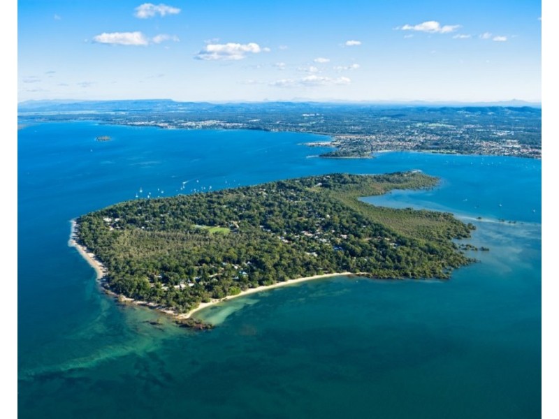 37 Perulpa Street, Coochiemudlo Island QLD 4184