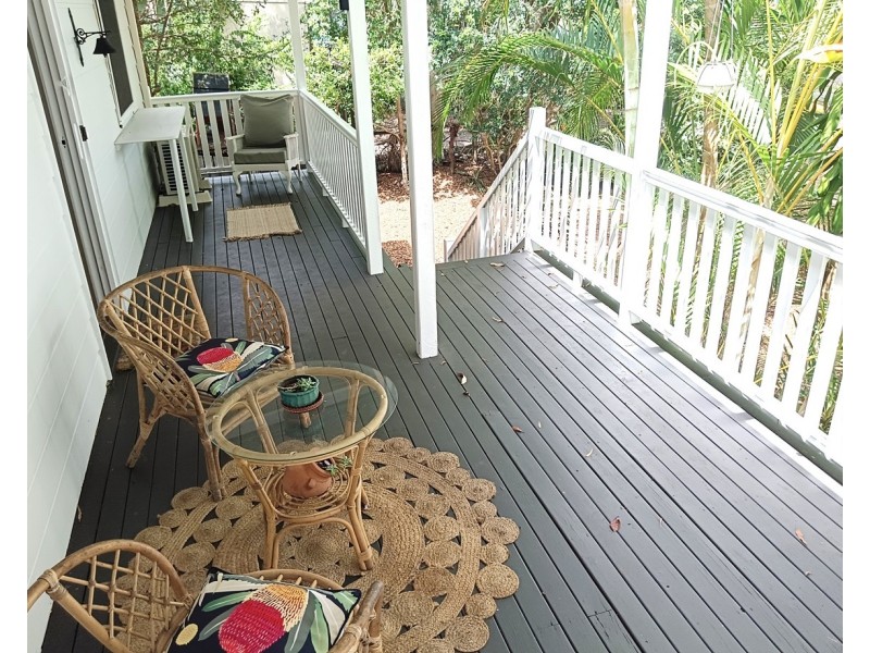 2 Cypress Street, Coochiemudlo Island QLD 4184