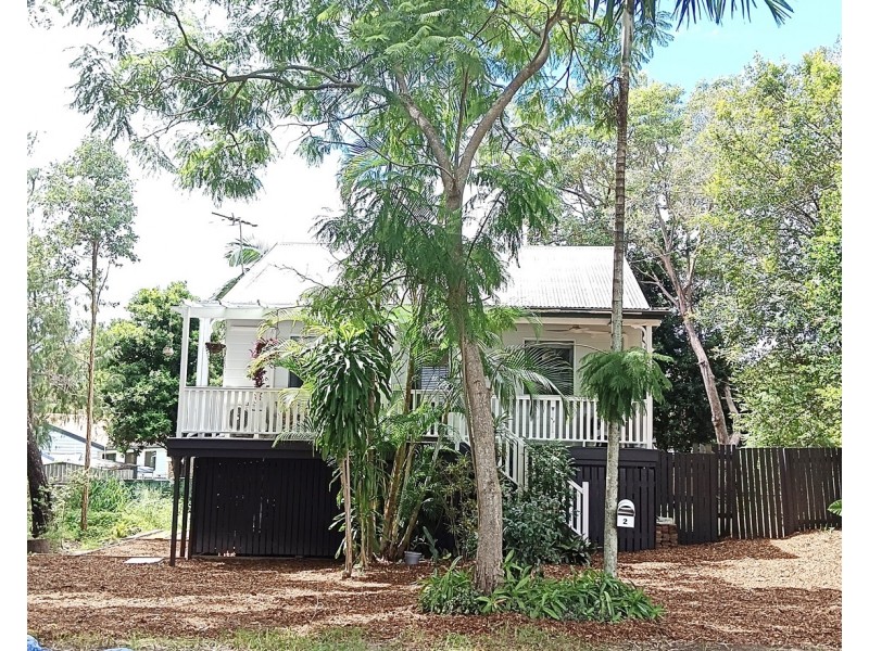 2 Cypress Street, Coochiemudlo Island QLD 4184