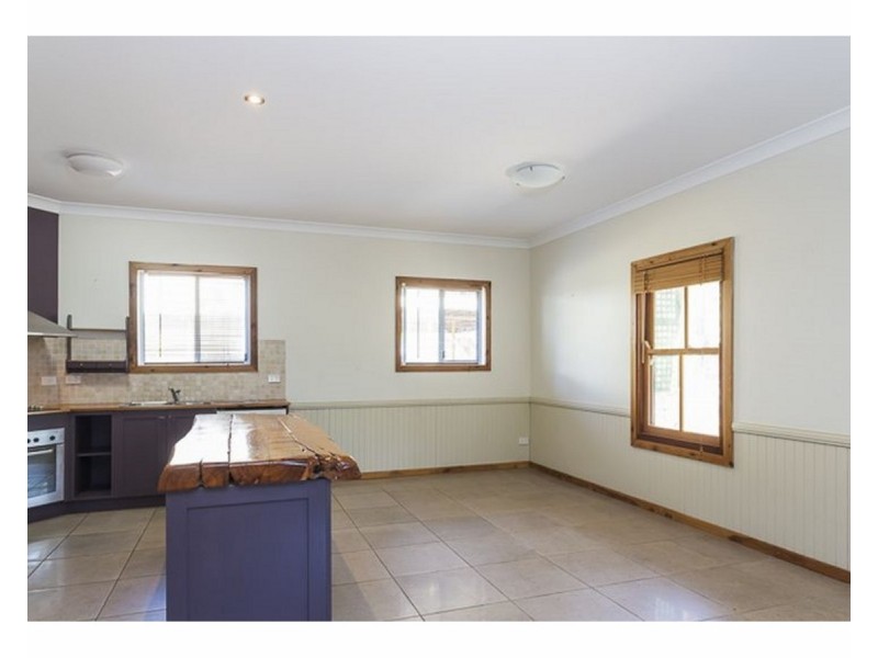 14 James Street, Coochiemudlo Island QLD 4184