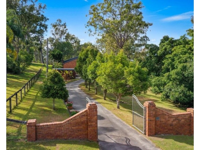 10 Edwards Place, Ormeau QLD 4208