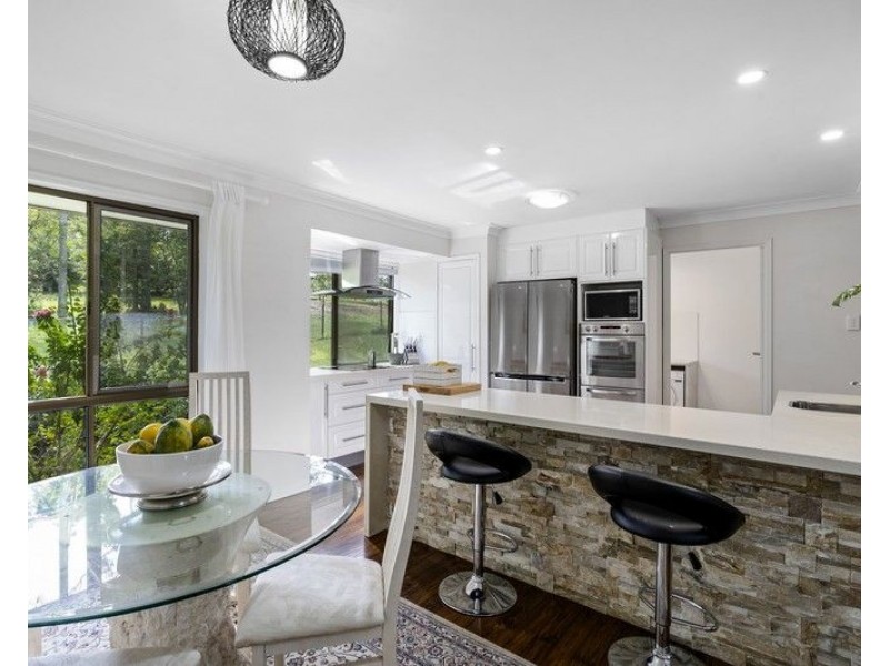 10 Edwards Place, Ormeau QLD 4208