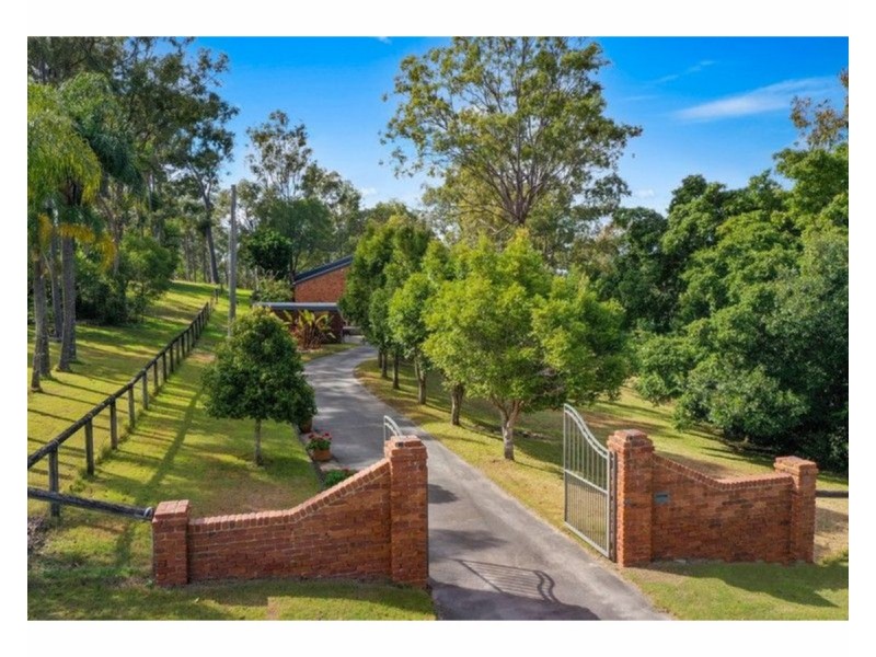 10 Edwards Place, Ormeau QLD 4208