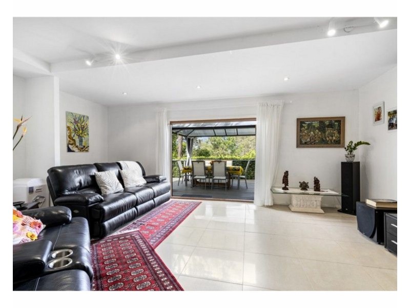 10 Edwards Place, Ormeau QLD 4208