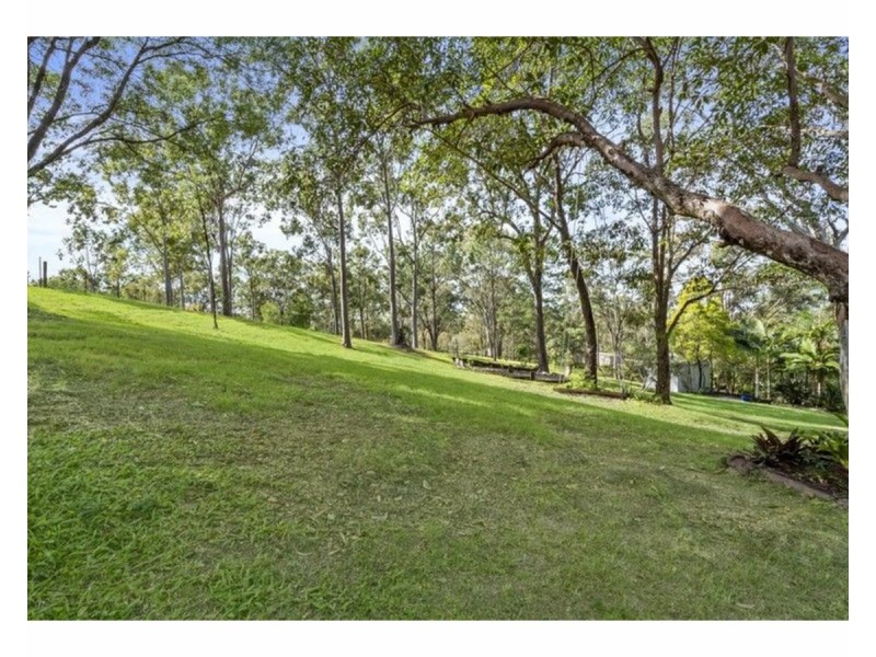10 Edwards Place, Ormeau QLD 4208