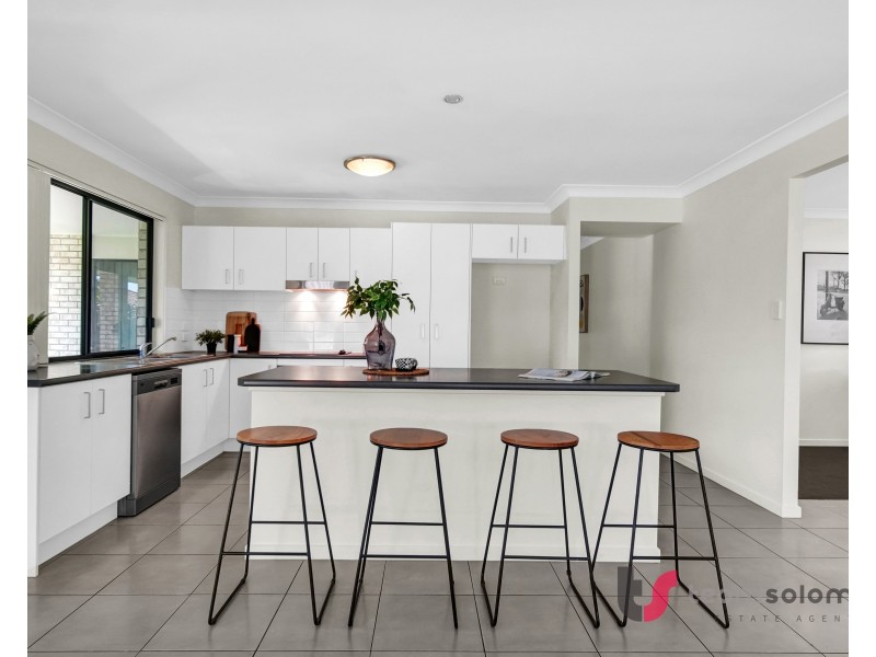 33 Byng Road, Birkdale QLD 4159