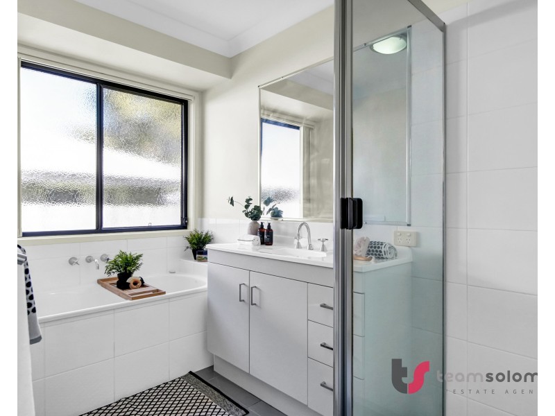 33 Byng Road, Birkdale QLD 4159