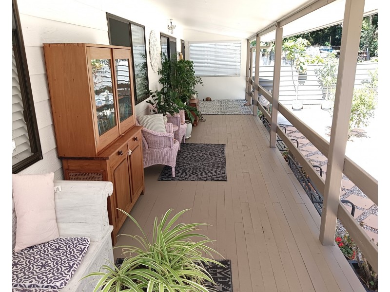 15 Deanbilla Street, Coochiemudlo Island QLD 4184