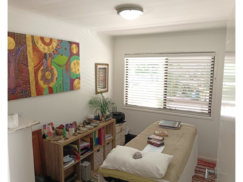 15 Deanbilla Street, Coochiemudlo Island QLD 4184