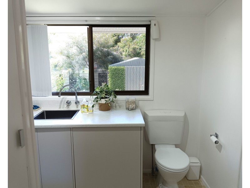 15 Deanbilla Street, Coochiemudlo Island QLD 4184