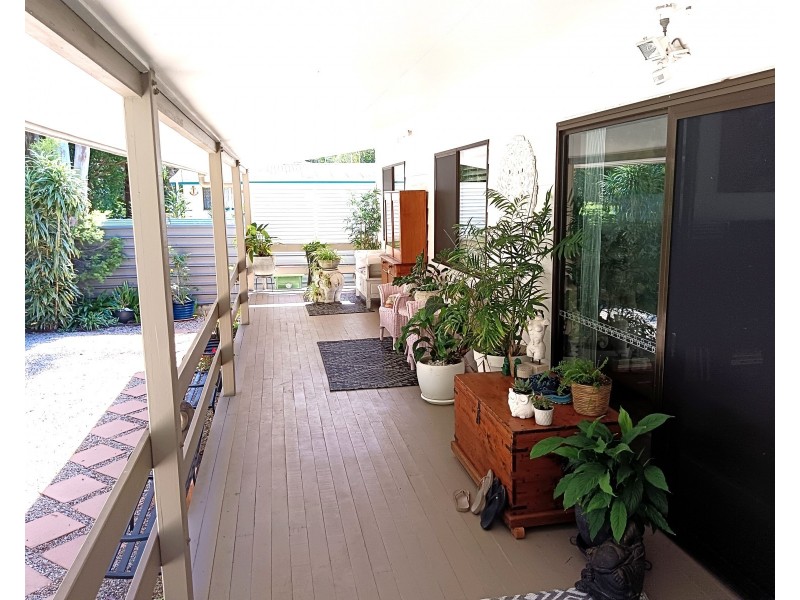 15 Deanbilla Street, Coochiemudlo Island QLD 4184