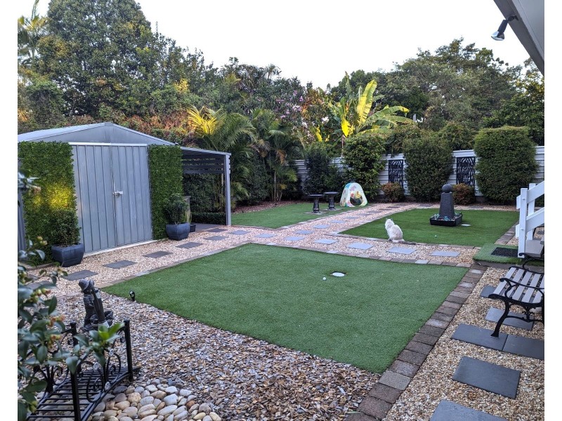 15 Deanbilla Street, Coochiemudlo Island QLD 4184