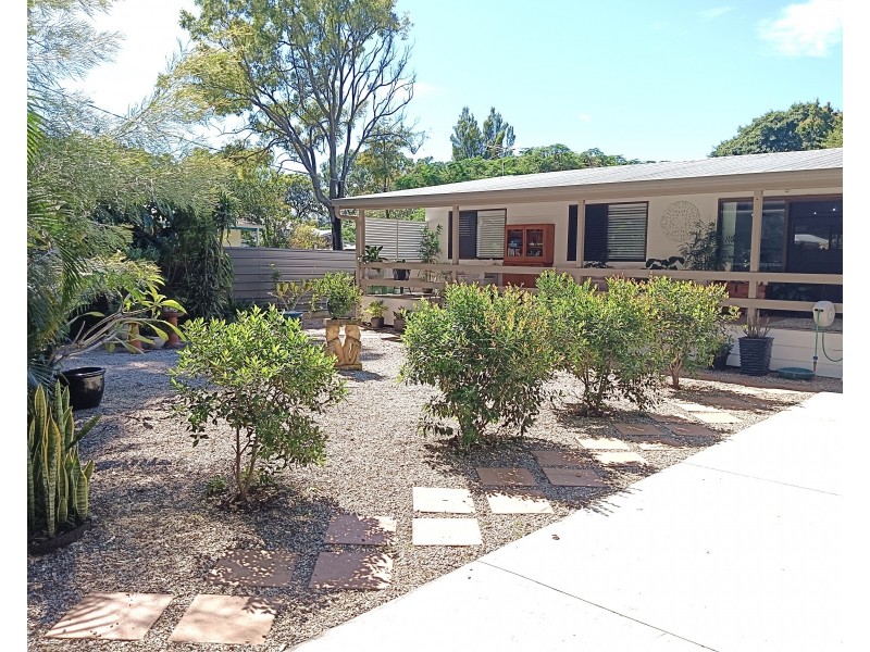 15 Deanbilla Street, Coochiemudlo Island QLD 4184