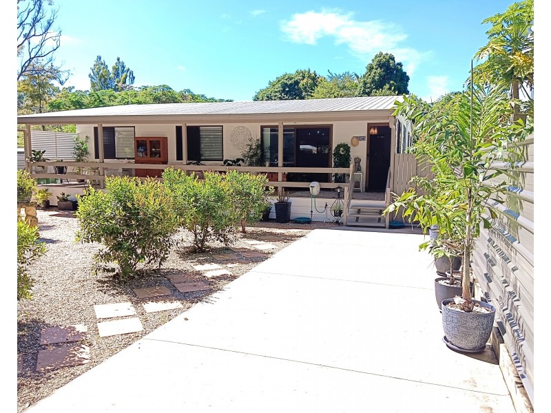 15 Deanbilla Street, Coochiemudlo Island QLD 4184