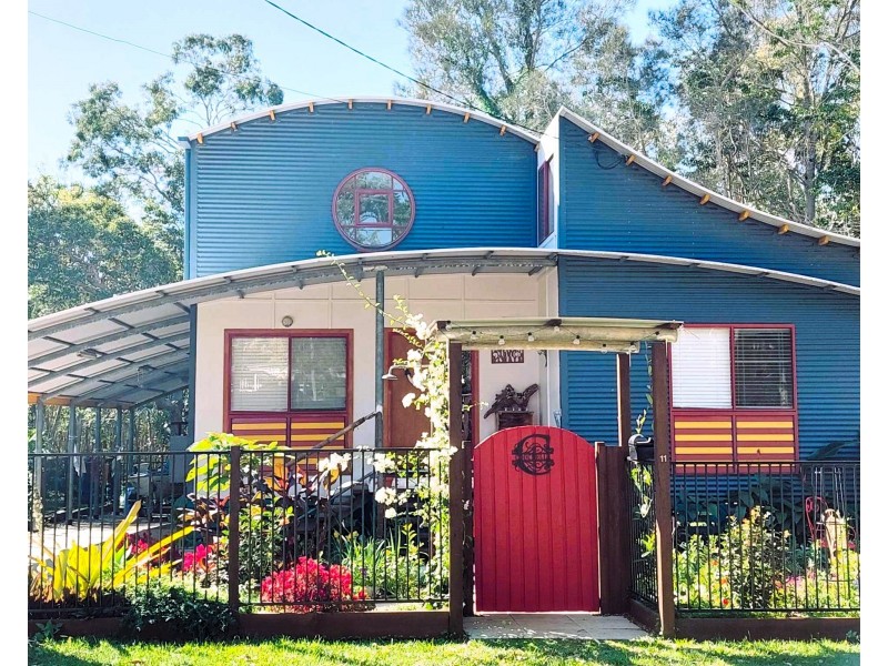 11 James Street, Coochiemudlo Island QLD 4184