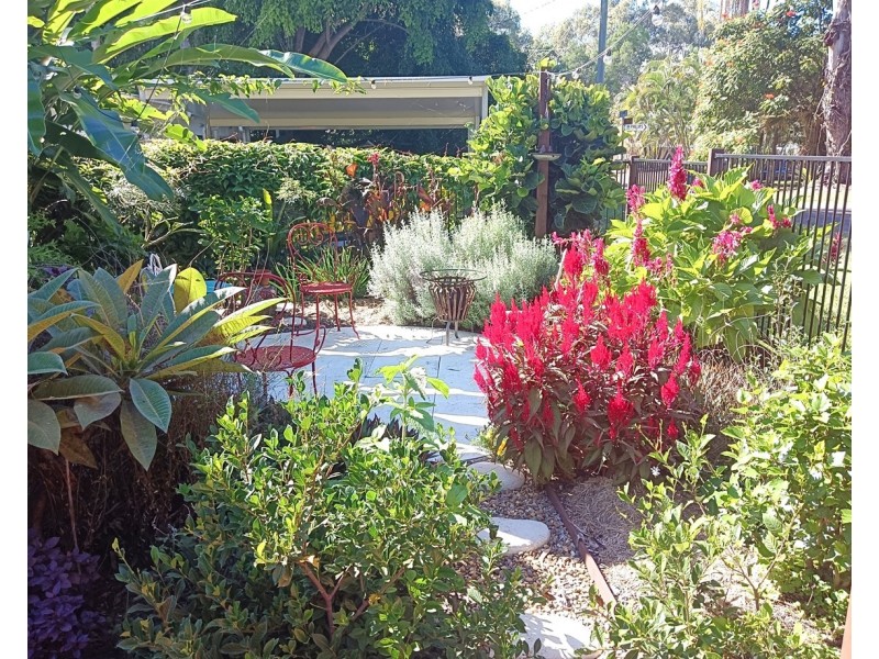 11 James Street, Coochiemudlo Island QLD 4184