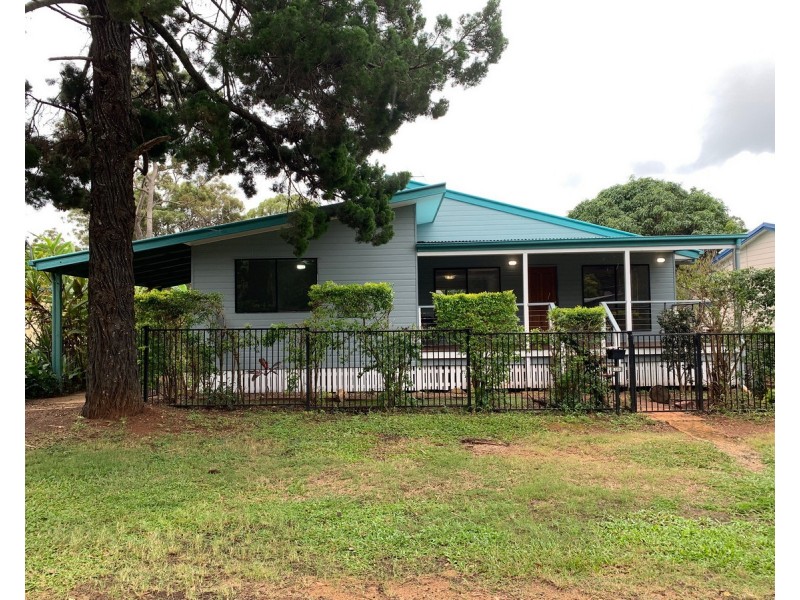 10 Mareela Street, Coochiemudlo Island QLD 4184