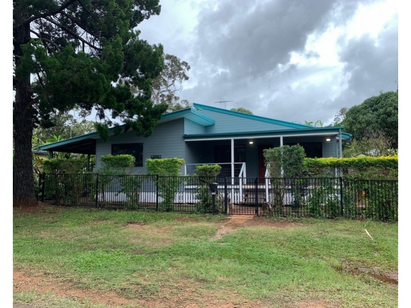 10 Mareela Street, Coochiemudlo Island QLD 4184