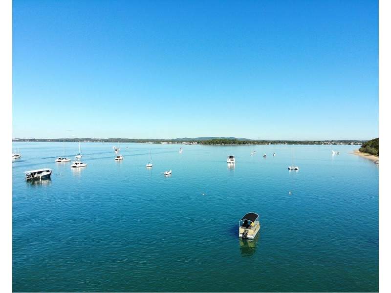 10 Mareela Street, Coochiemudlo Island QLD 4184