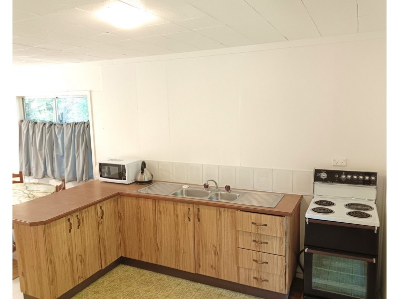 22-24 Mooroondu Street, Coochiemudlo Island QLD 4184