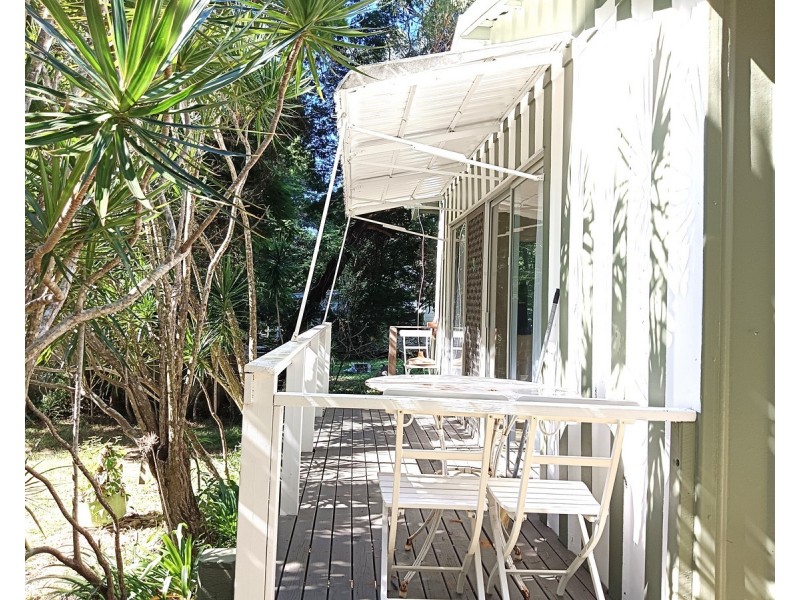 22-24 Mooroondu Street, Coochiemudlo Island QLD 4184