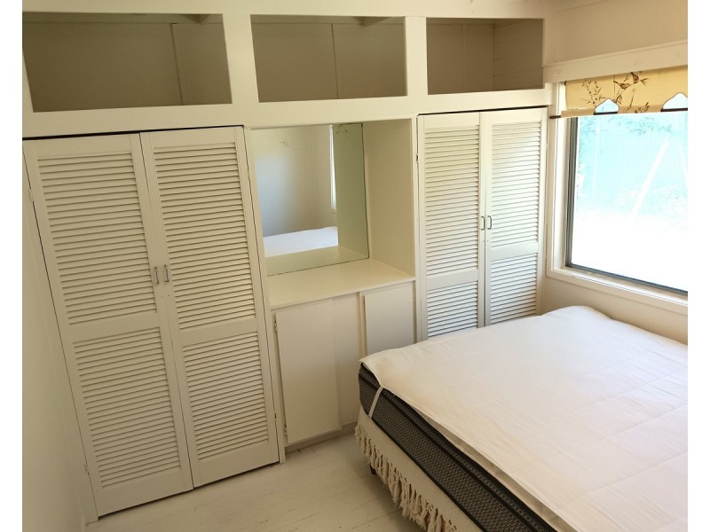 22-24 Mooroondu Street, Coochiemudlo Island QLD 4184