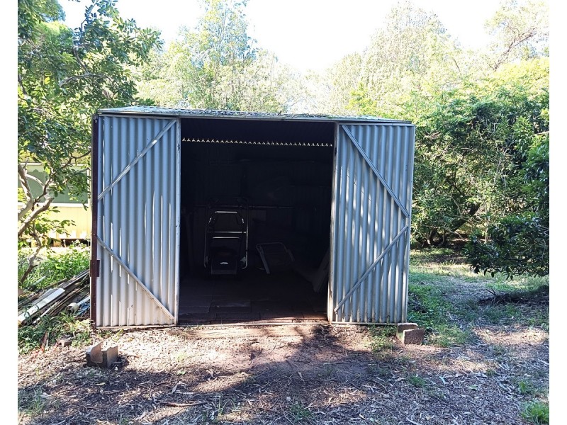 22-24 Mooroondu Street, Coochiemudlo Island QLD 4184