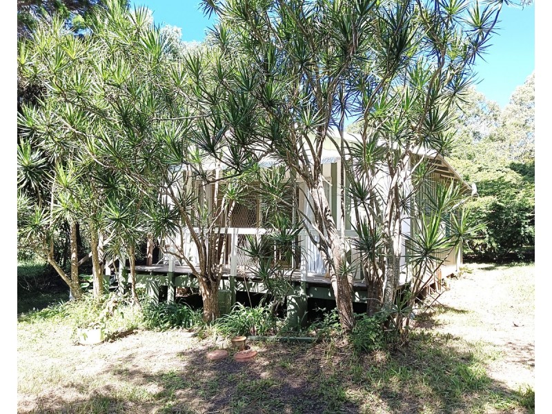 22-24 Mooroondu Street, Coochiemudlo Island QLD 4184