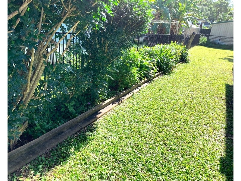 12 Mareela Street, Coochiemudlo Island QLD 4184