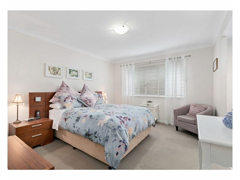32 Amalia Street, Birkdale QLD 4159