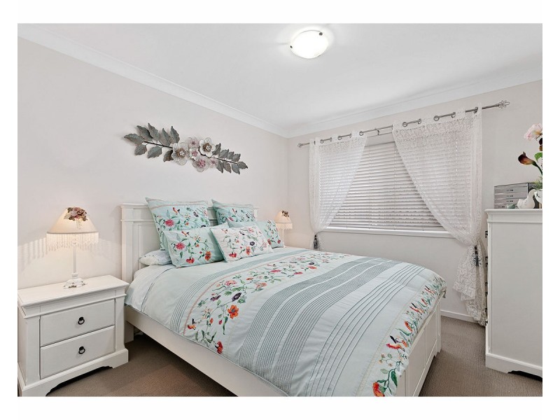 32 Amalia Street, Birkdale QLD 4159