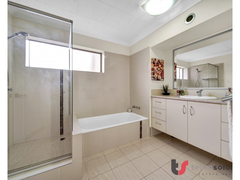 32/11-15 Wharf Street, Cleveland QLD 4163