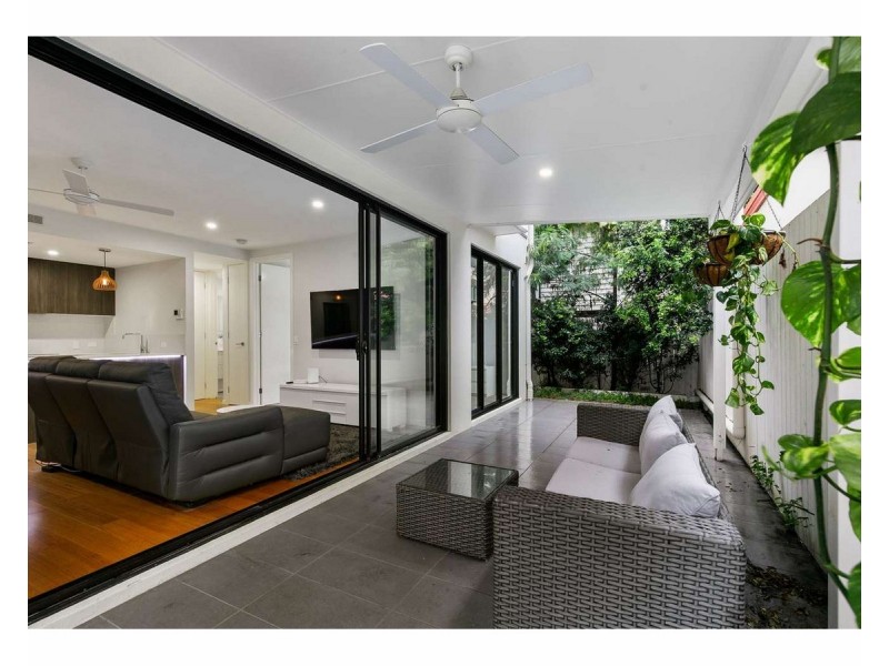 1/19 Howard Street, Morningside QLD 4170