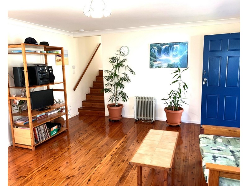 12 Mareela Street, Coochiemudlo Island QLD 4184