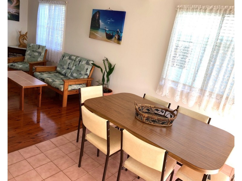 12 Mareela Street, Coochiemudlo Island QLD 4184