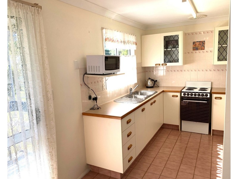 12 Mareela Street, Coochiemudlo Island QLD 4184