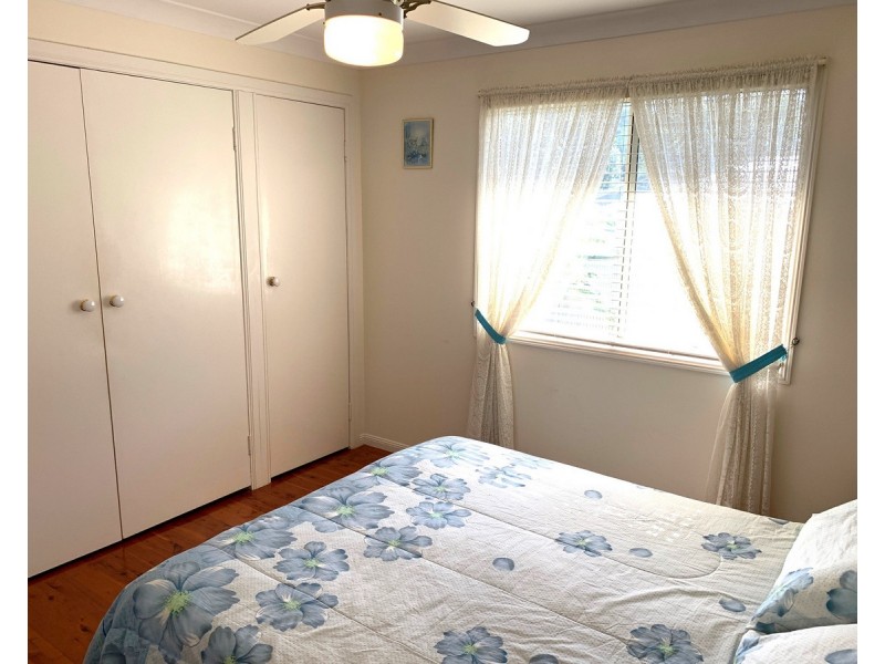 12 Mareela Street, Coochiemudlo Island QLD 4184