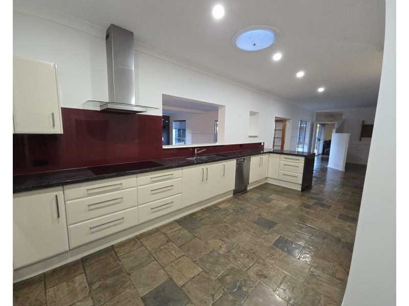 9 Barcrest Street, Victoria Point QLD 4165