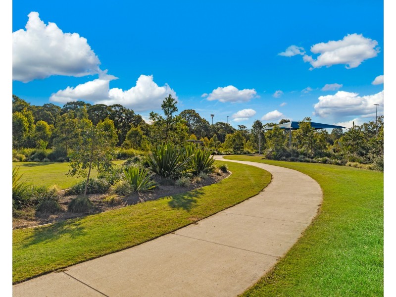 12 Dart Street, Redland Bay QLD 4165