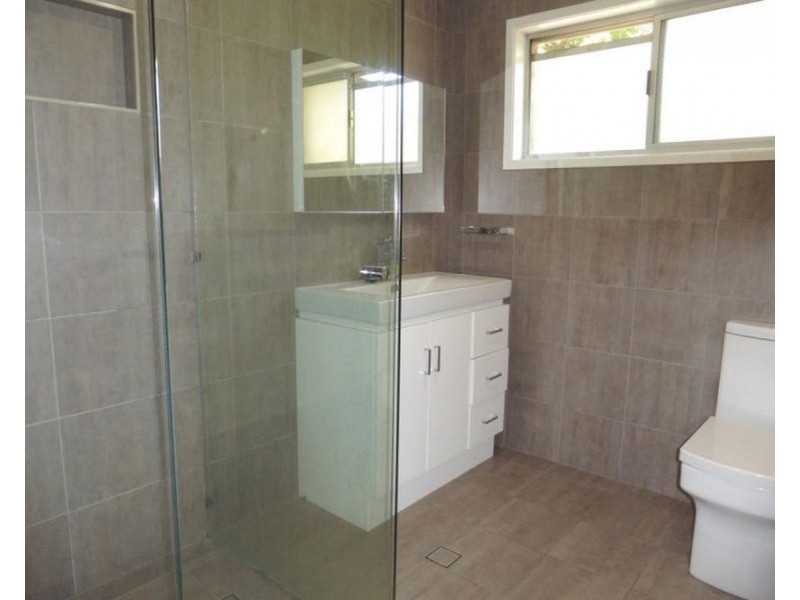 717 Old Cleveland Road, Wellington Point QLD 4160