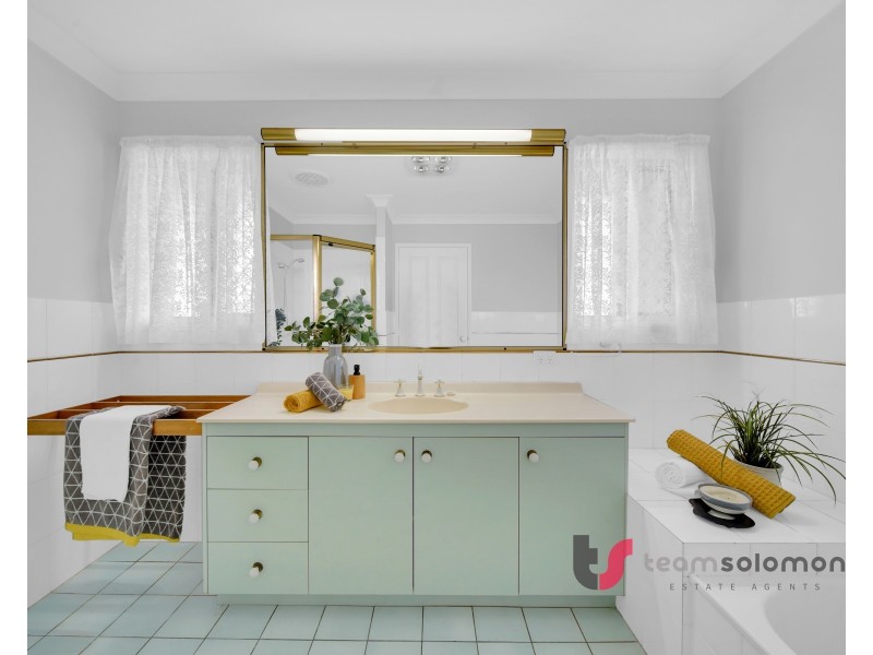 5 Kurrewa Court, Victoria Point QLD 4165